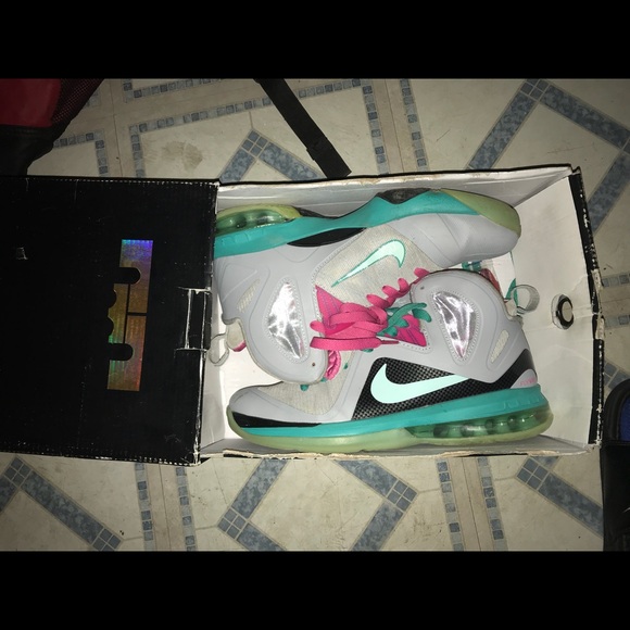 south beach lebrons 10